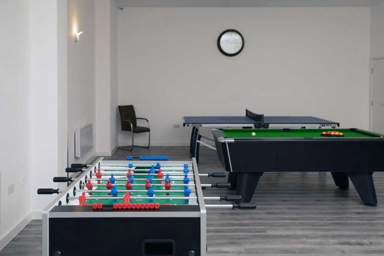 Pembroke Self Catering Apartments Bagian luar foto